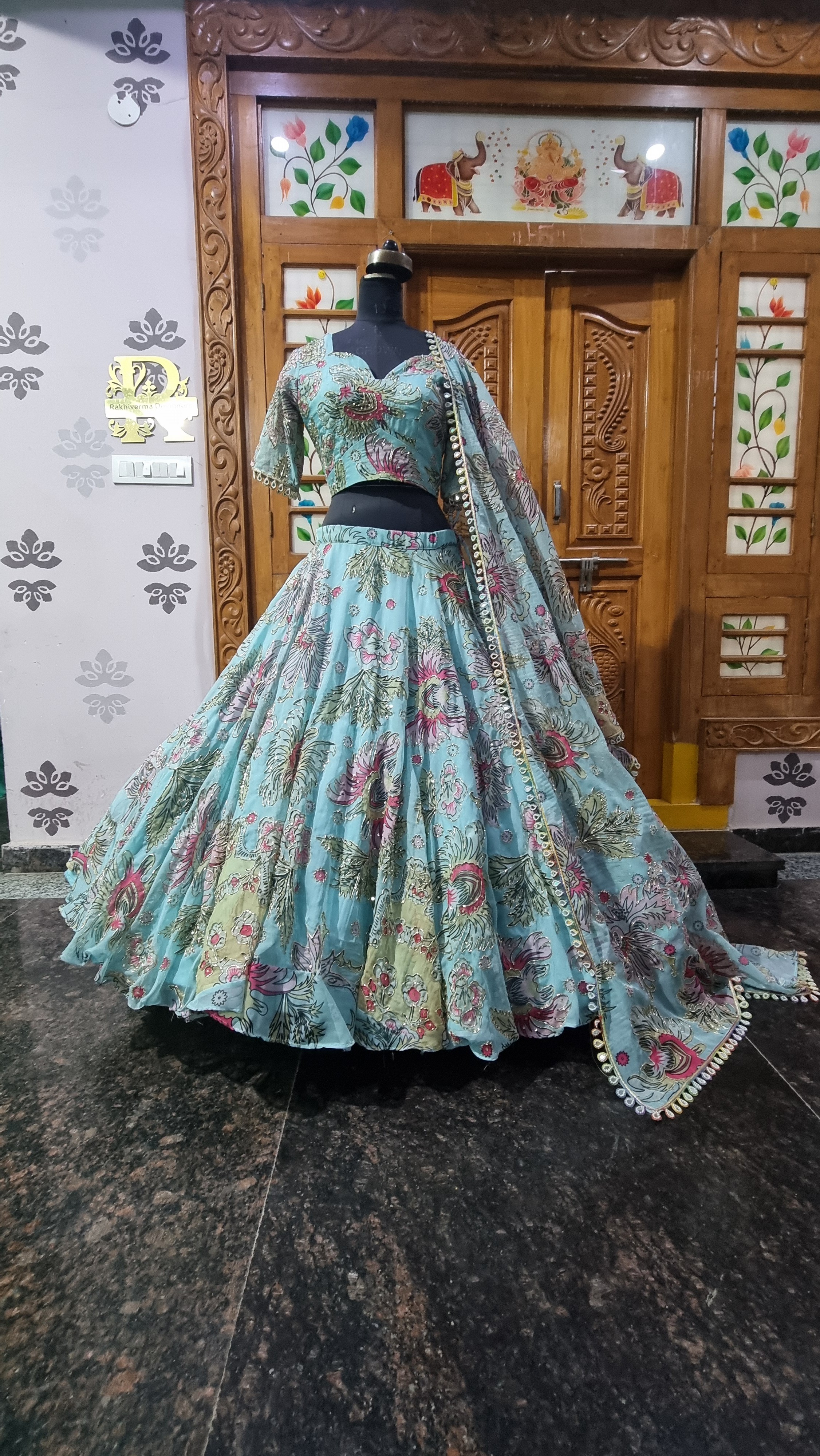 The Aura Sky – Mahima Mahajan Inspired Turquoise & Pink Highlights Lehenga