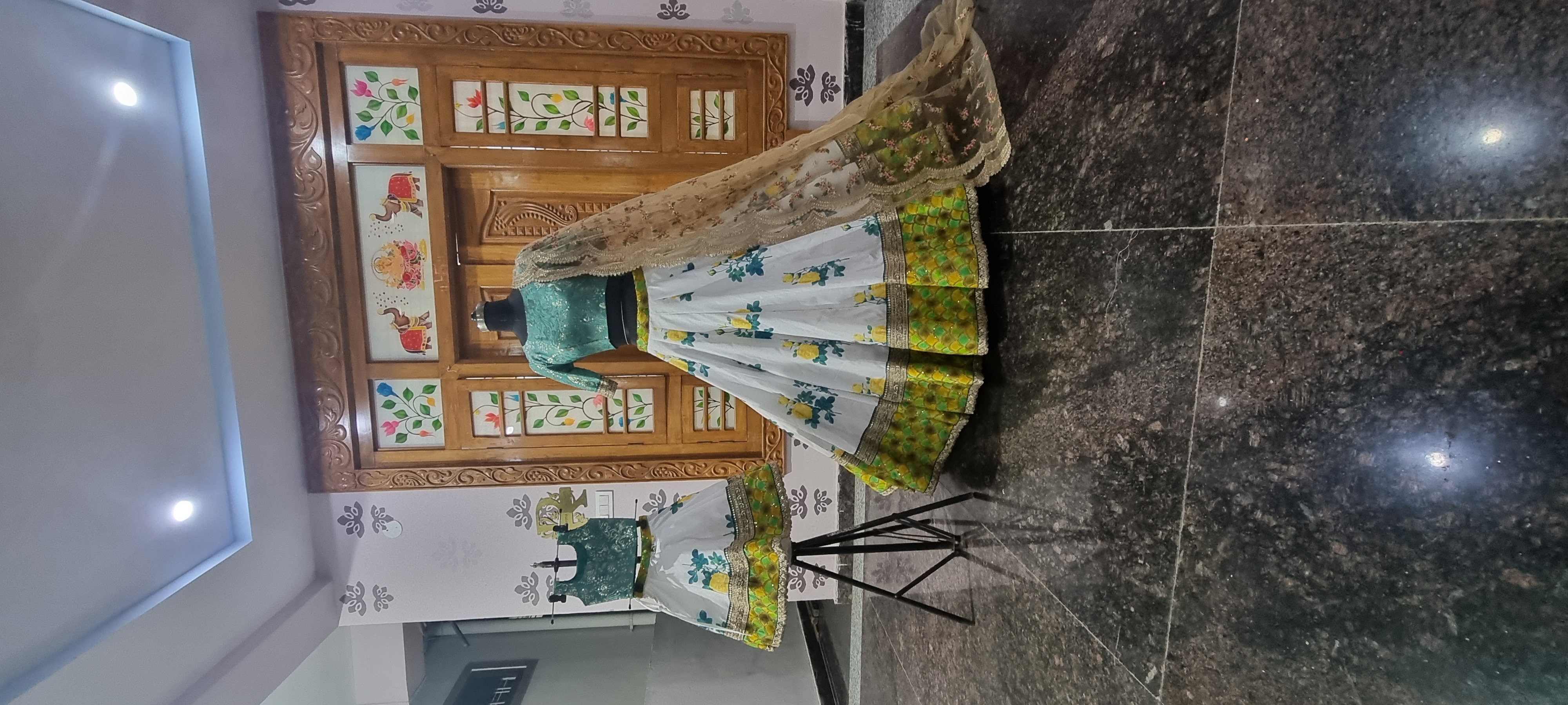 The Sheesh Mahal Emerald Heritage Lehenga1