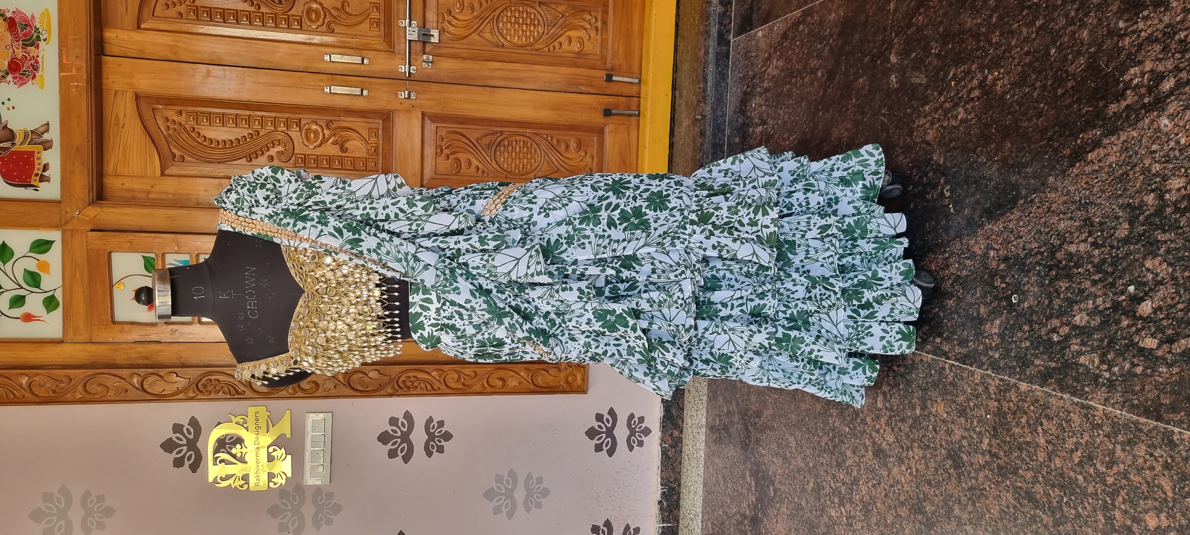 The Gulmohar Botanical Pre-Draped Organza Saree Set